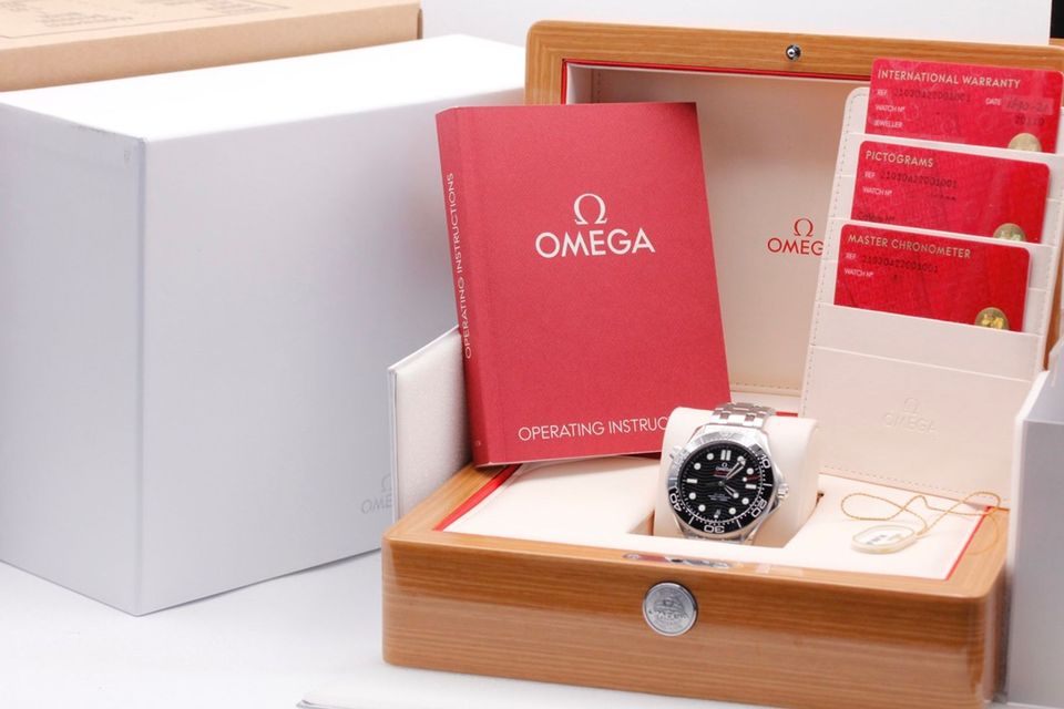 Omega Seamaster Diver 300m 210.30.42.20.01.001 Image 5